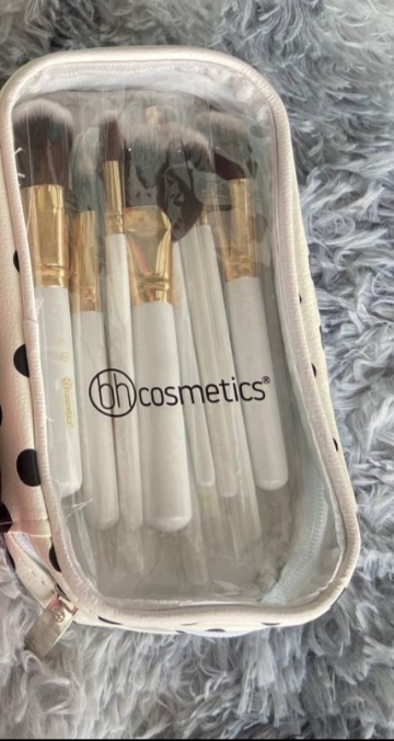 BH cosmetics brush set with bag 12 pcs (white)